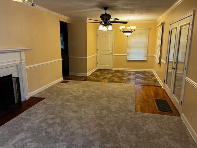 Foto del edificio - Maryville 37803 - Upstairs only - 4 beds &...