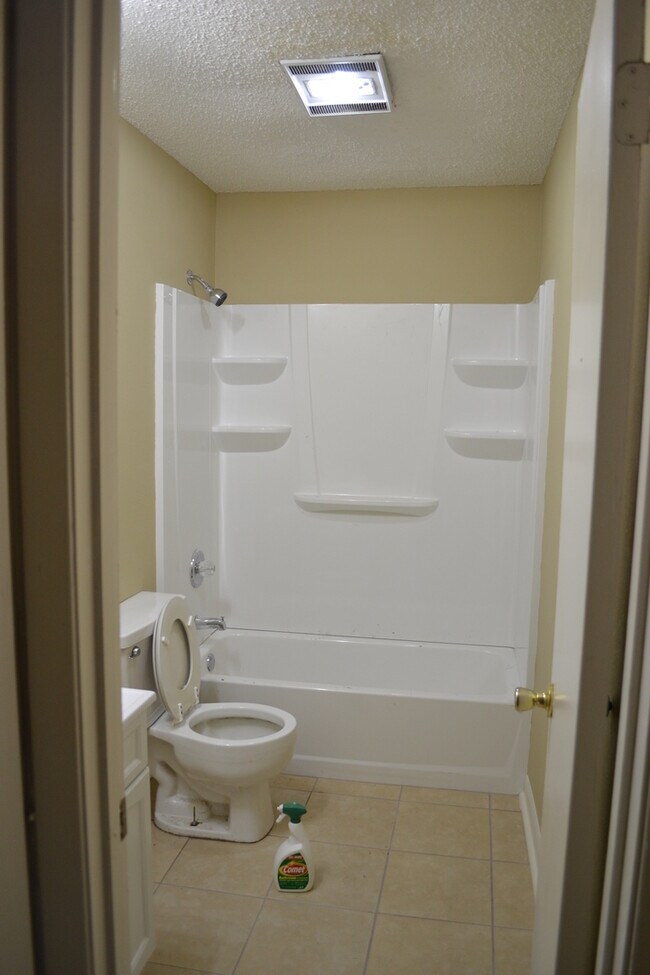 Foto del edificio - Newly Remodeled home Ready to Move In