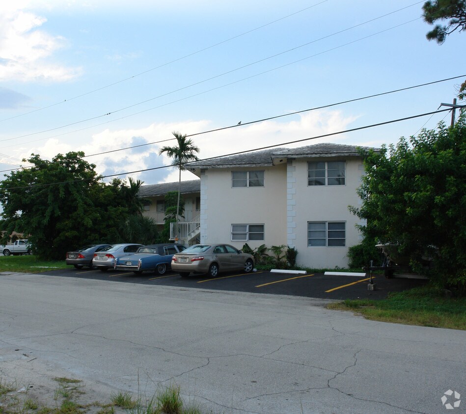 Primary Photo - 1429 Miami Rd