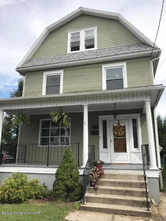 Primary Photo - 137 Price St