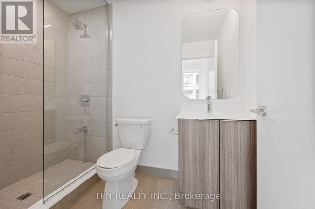 Building Photo - 15 Richardson St