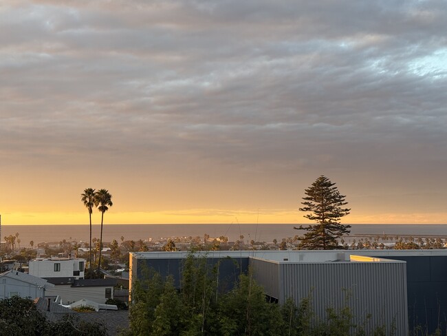 Building Photo - 4619 Del Monte Ave