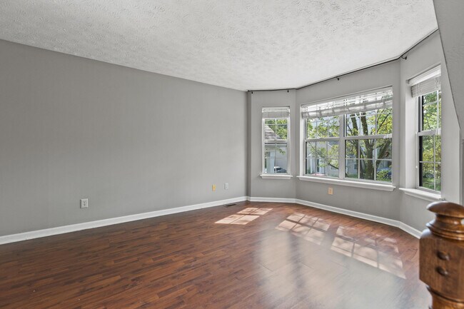 Foto del edificio - 403 Windfield Pl