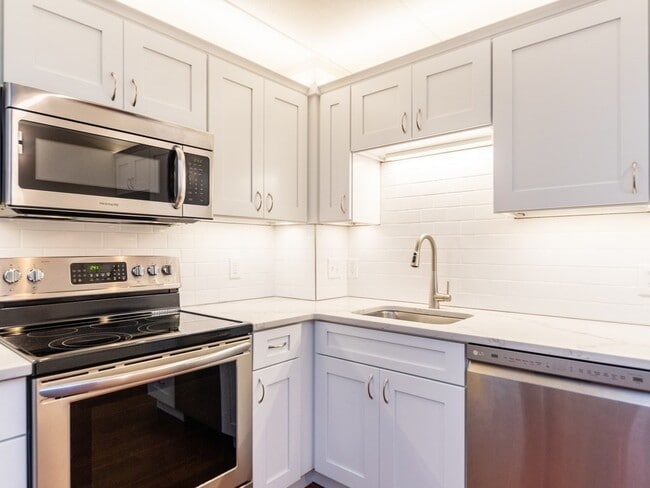 Foto del edificio - 28 Lee St