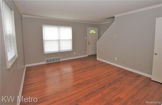 Building Photo - 3250 Coolidge Hwy