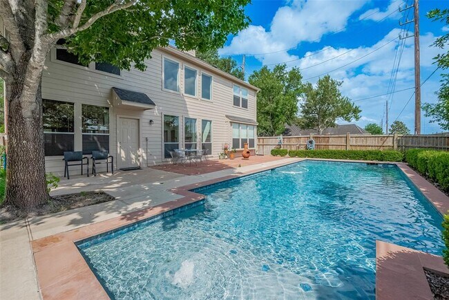 Foto del edificio - 22715 April Springs Ln