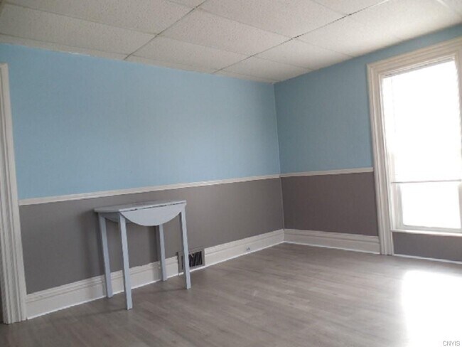Building Photo - 330 E Flower Ave