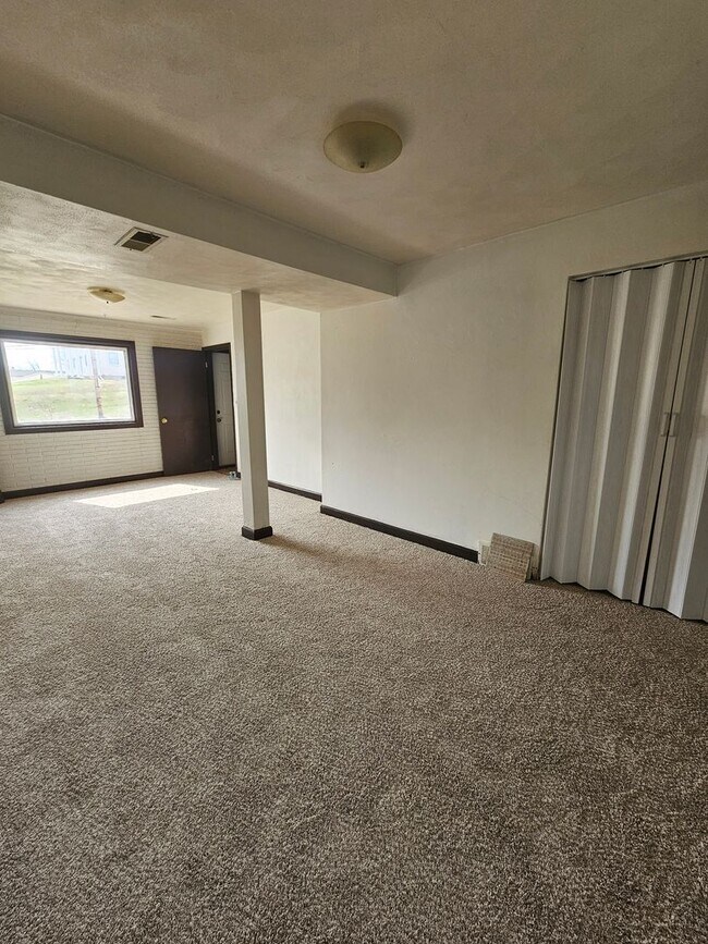 Foto del edificio - 3610 Central Ave