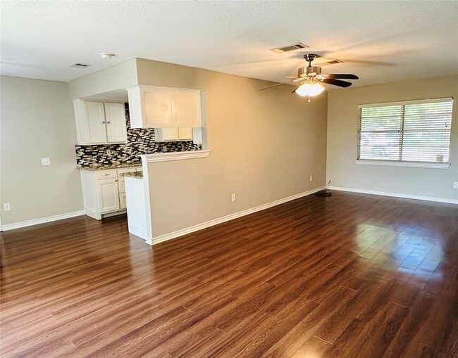 Foto del edificio - 3013 Abston Dr