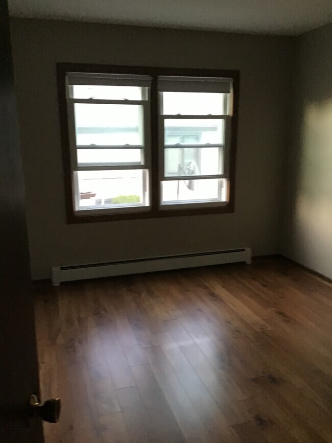 Foto del edificio - 314 N Cedar Ave