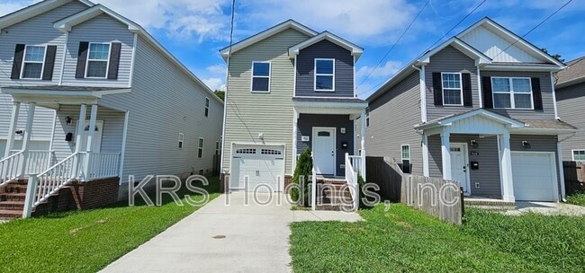 Building Photo - 1002 Carolina St