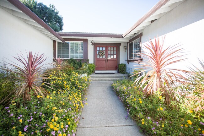 Foto del edificio - 3045 Diablo Shadow Dr