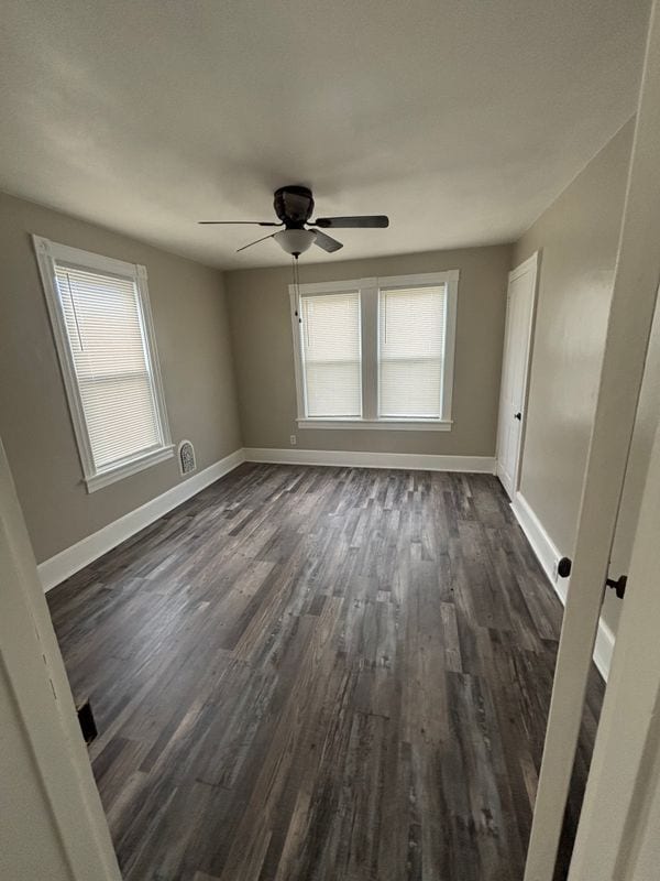 Building Photo - 207 W Main St