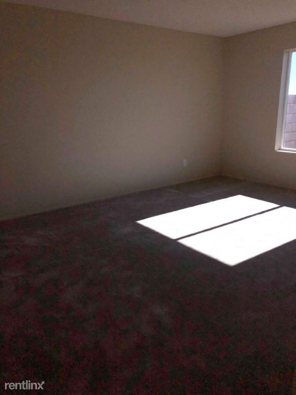 Foto del edificio - 3 br, 2 bath Townhome - 7415 E. 39th Place