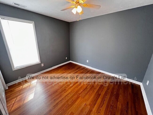 Foto del edificio - 239 Proclamation Dr