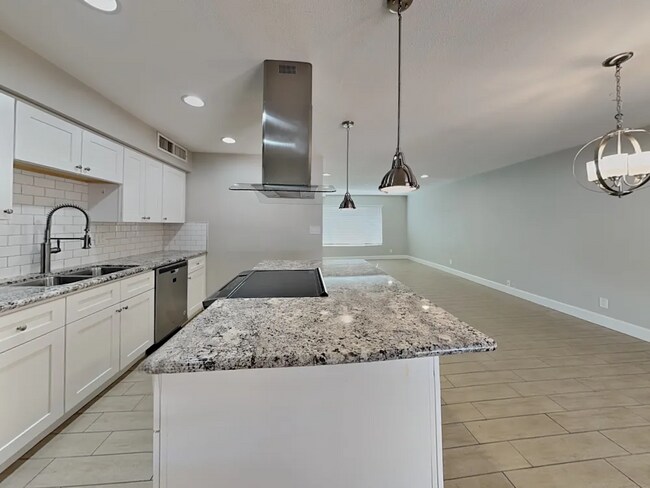 Foto del edificio - 8703 E Valley View Rd