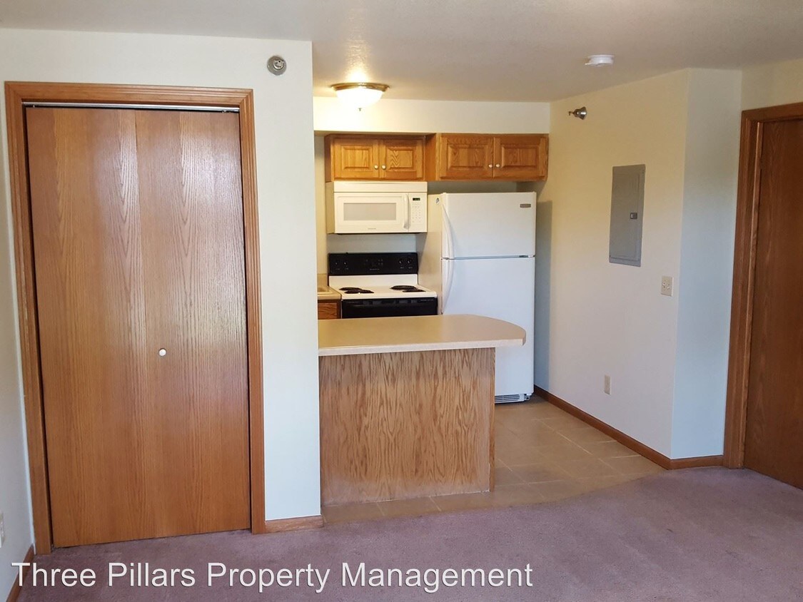Foto principal - 200 Oakland Ave E