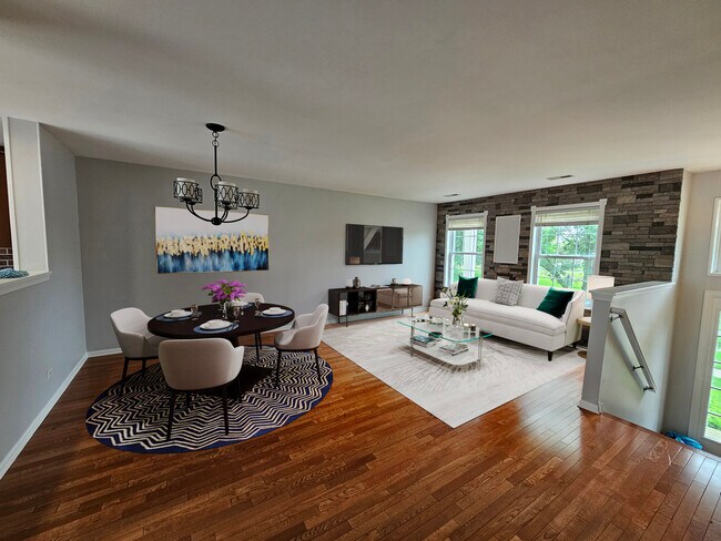 Foto del edificio - 24429 John Adams Dr