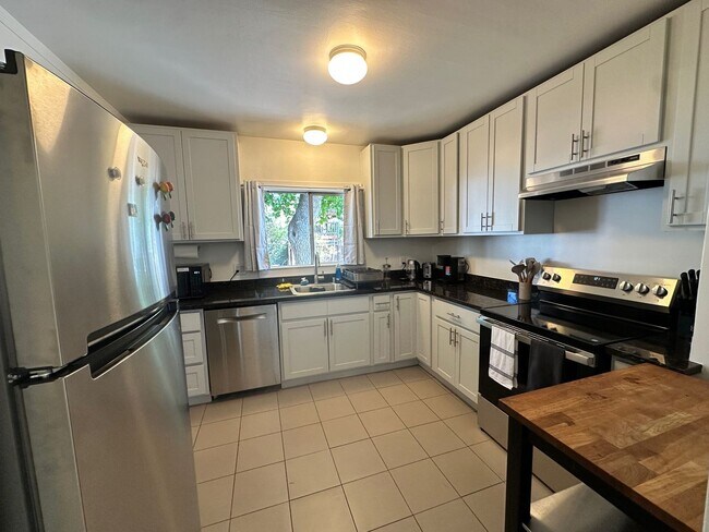 Foto del edificio - 1539-1541 E. 38th St