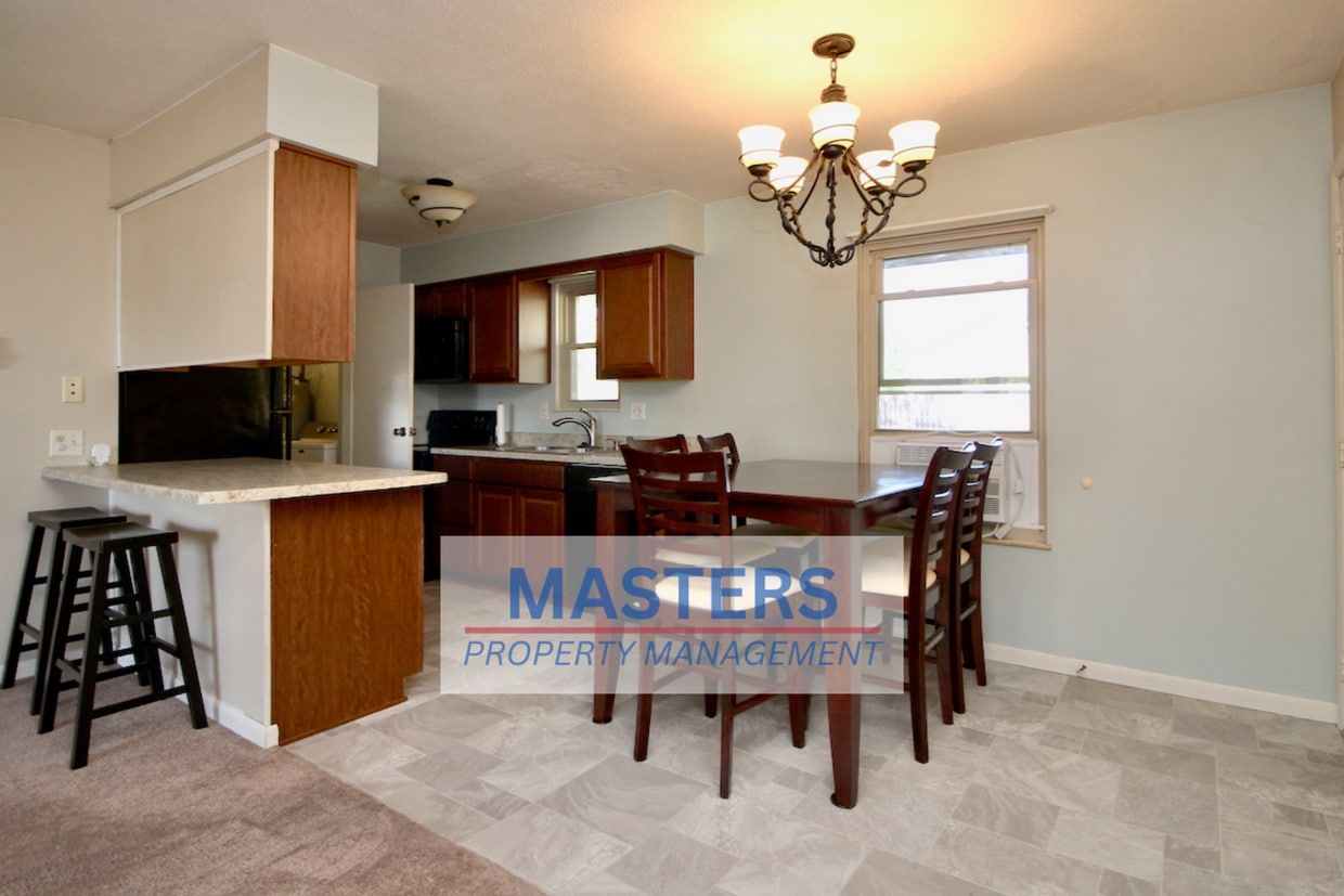 4320 W Rolling Meadows Blvd, Defiance, OH 43512 House Rental in