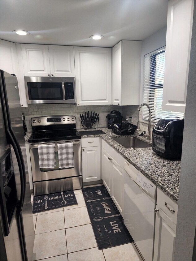 890 N Federal Hwy Unit 102, Lantana, FL 33462 Condo for Rent in