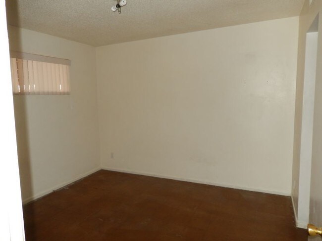 Building Photo - 120 S Carney Ave