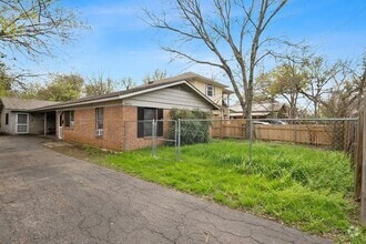 Building Photo - 5605 1/2 Jim Hogg Ave