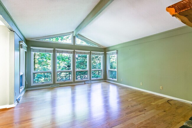 Foto del edificio - Light & Bright Home