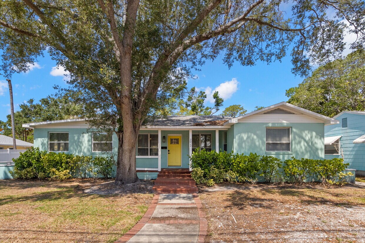 Foto principal - 3022 1st St N