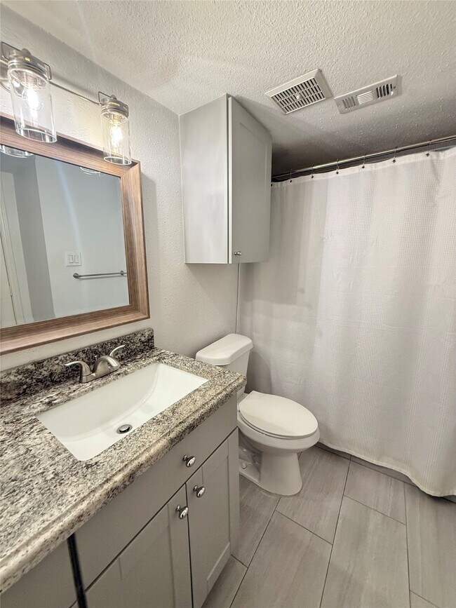 Foto del edificio - 4639 Wild Indigo St