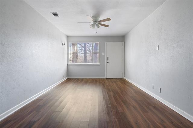 Foto del edificio - 2209 Barbell Ln