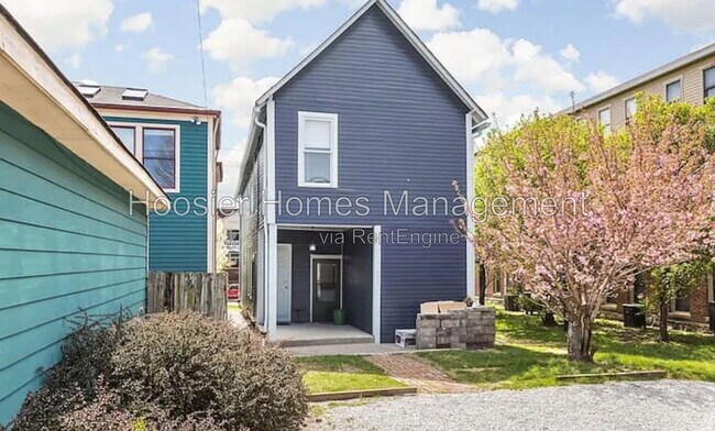 Foto del edificio - 556 Fletcher Ave