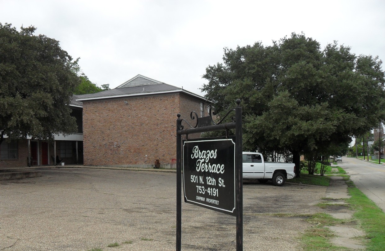 Primary Photo - Brazos Terrace Apartments