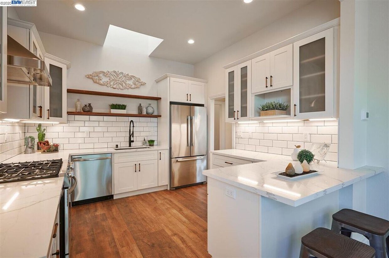 Primary Photo - Gorgeous, fully renovated gem!