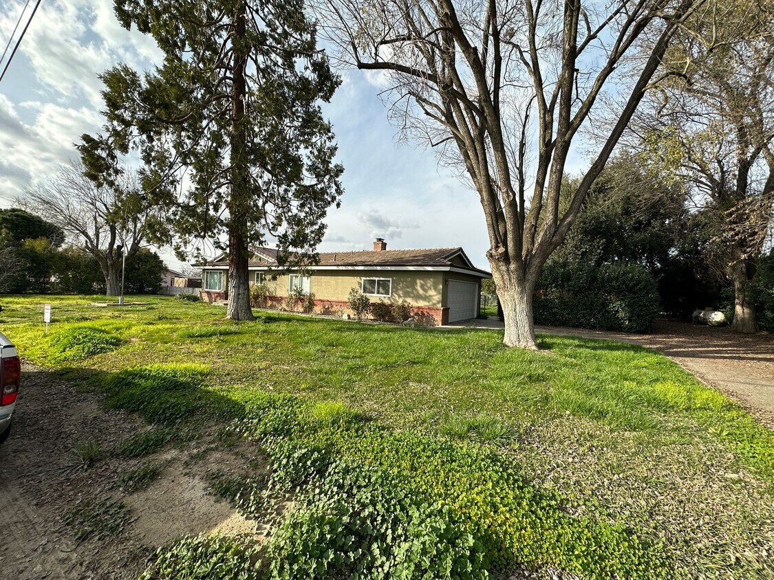 Primary Photo - 3 Bedroom Home Coming Soon in Porterville!!!!