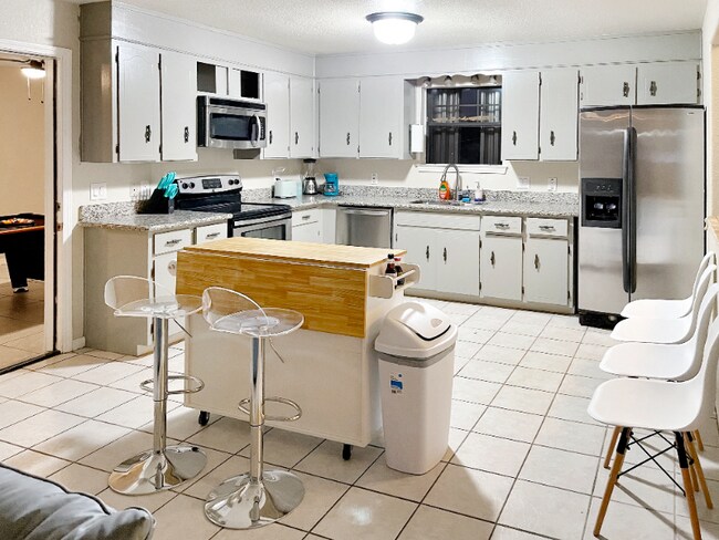 Foto del edificio - 10785 Silver Creek Dr