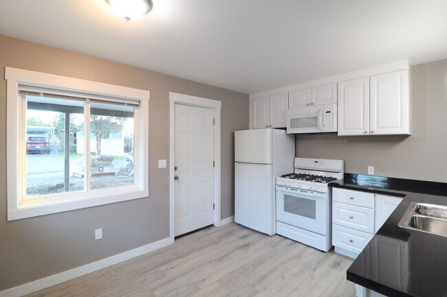 Foto del edificio - Wagon Wheel Mobile Home Park - 2920 Heller Rd