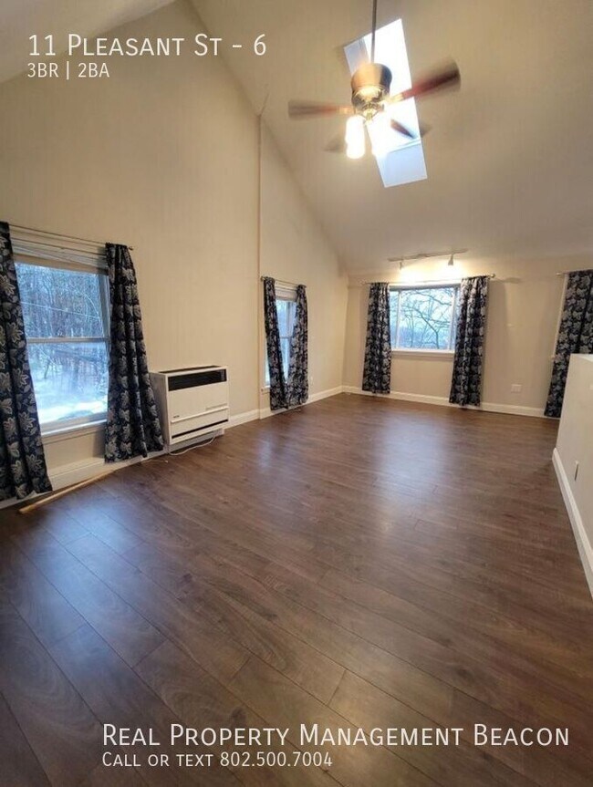 Foto del edificio - 11 Pleasant St