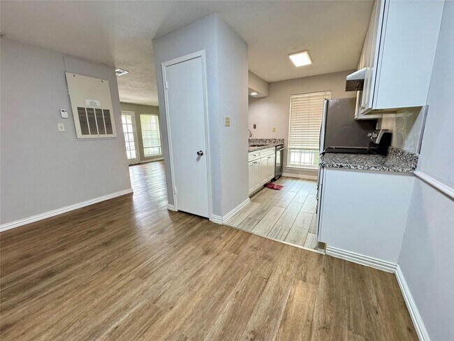 Building Photo - 5981 Arapaho Rd