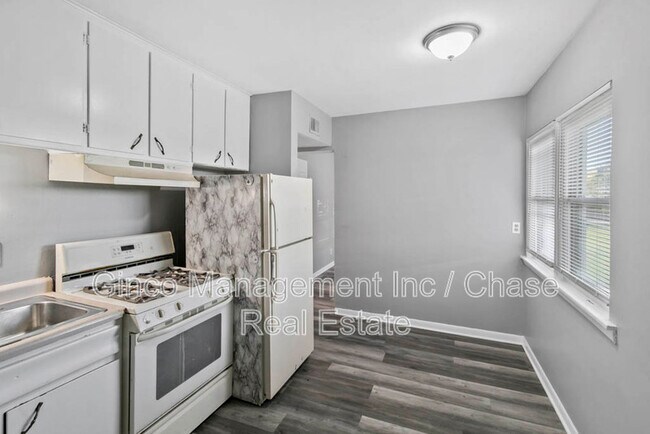 Foto del edificio - 991 Tollview Ave