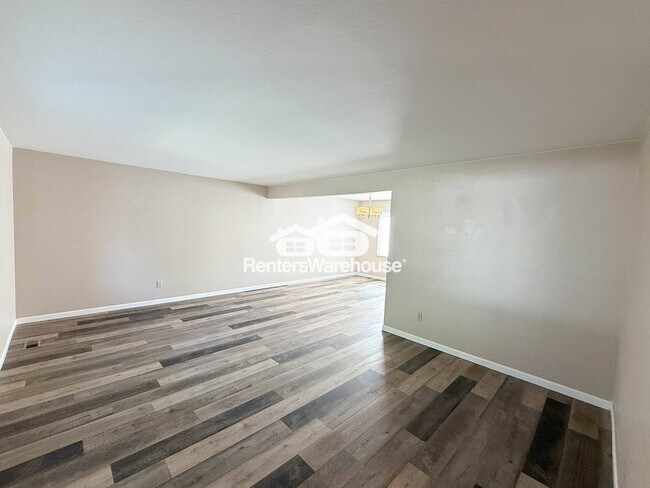 Foto del edificio - 6420 W 108th Ave