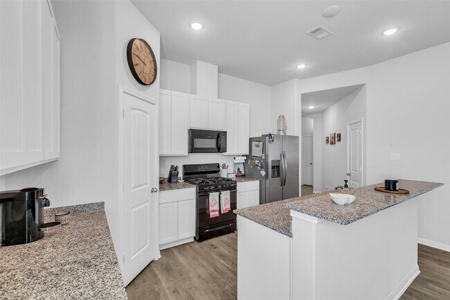 Foto del edificio - 740 Brown Rd