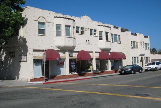 Building Photo - Casa Adobe Apartments