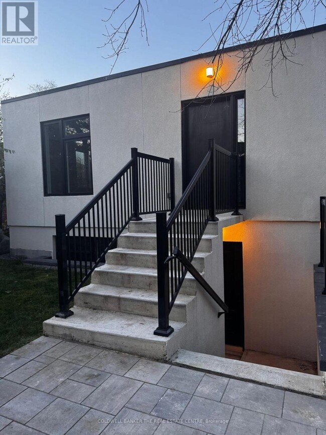 Building Photo - 17 Cornwallis Dr