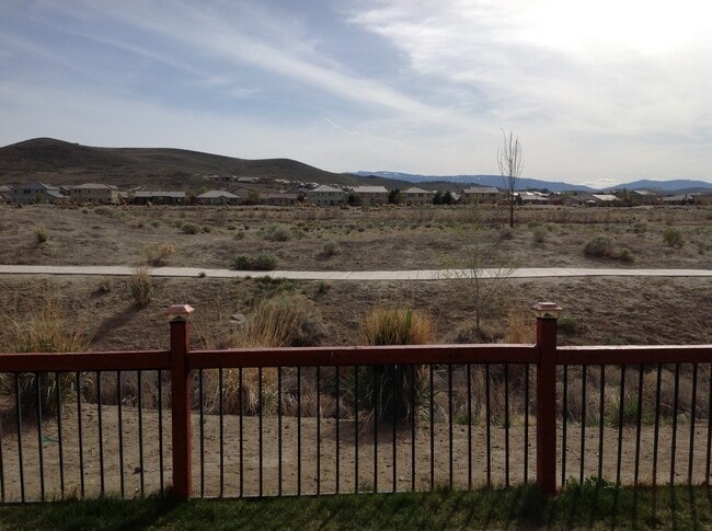 Building Photo - 3843 Artadi Dr