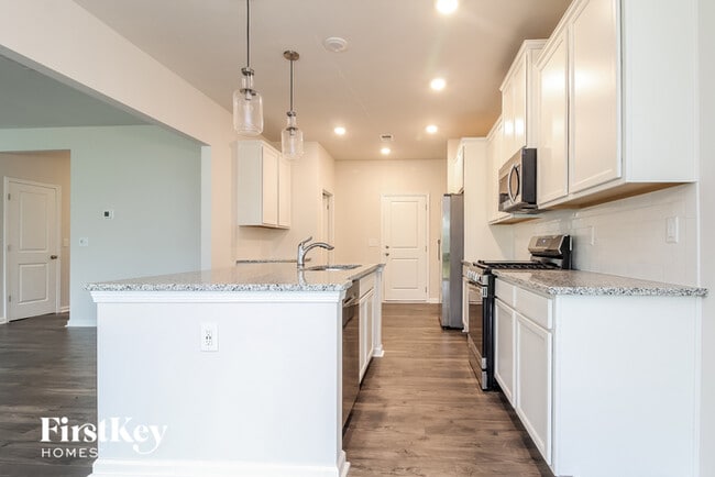 Building Photo - 625 Goldburn Way