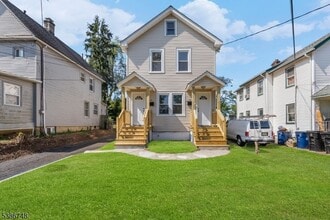 Building Photo - 330 Evona Ave