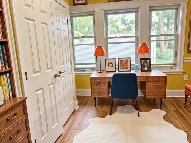 Foto del edificio - 223-225 Summer St. Unit 3R