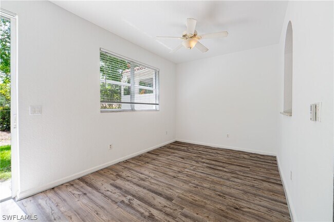 Building Photo - 7082 Venice Way