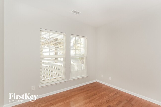 Foto del edificio - 13239 Centennial Commons Pkwy